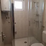 شقة Rovis