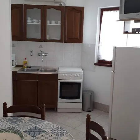 Rovis Apartament Tar-Vabriga