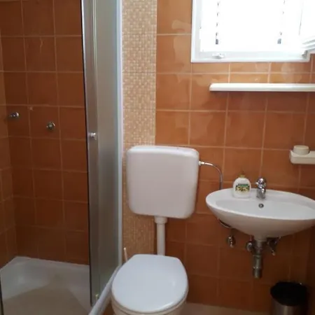 Rovis Apartment